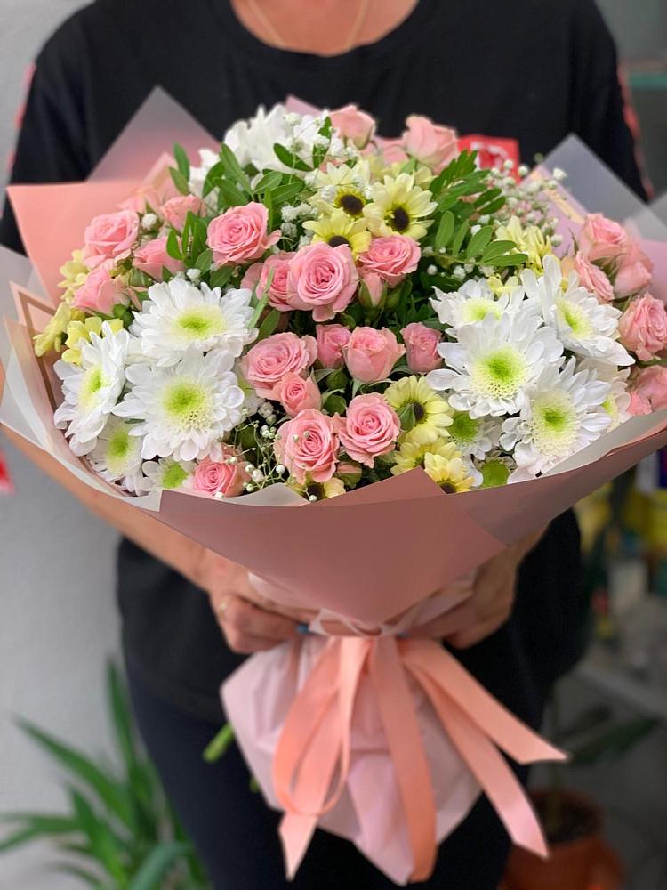 Букет цветов из: Розы и Хризантемы в Новобурейский