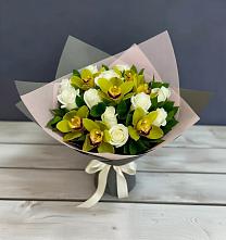 Букет цветов из:  Орхидеи и Розы в Новобурейский