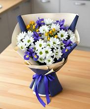 Букет цветов из:  Розы, Ирисы и Хризантемы в Новобурейский