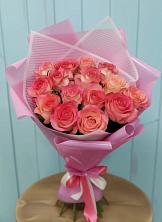 Букет 15 Розовых роз Равель в Новобурейский